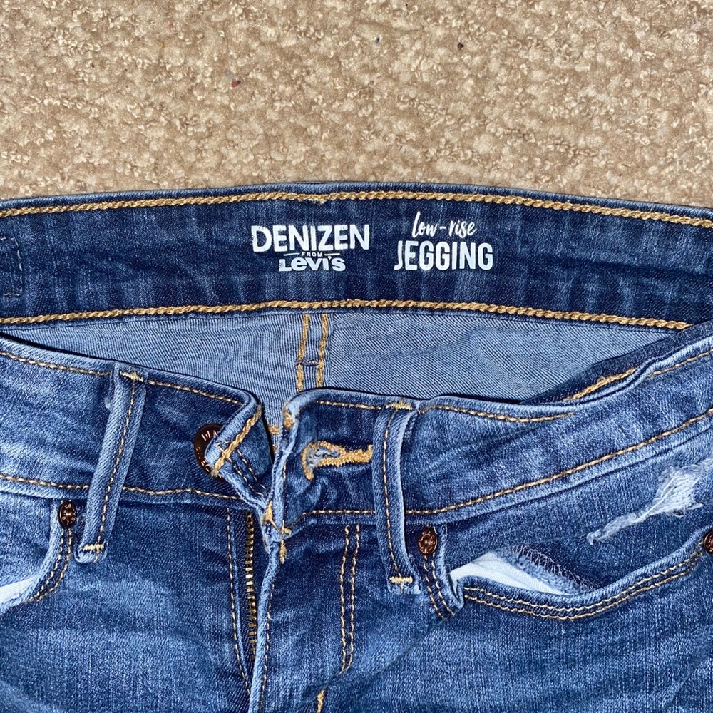 jeans - Picture 3 of 3